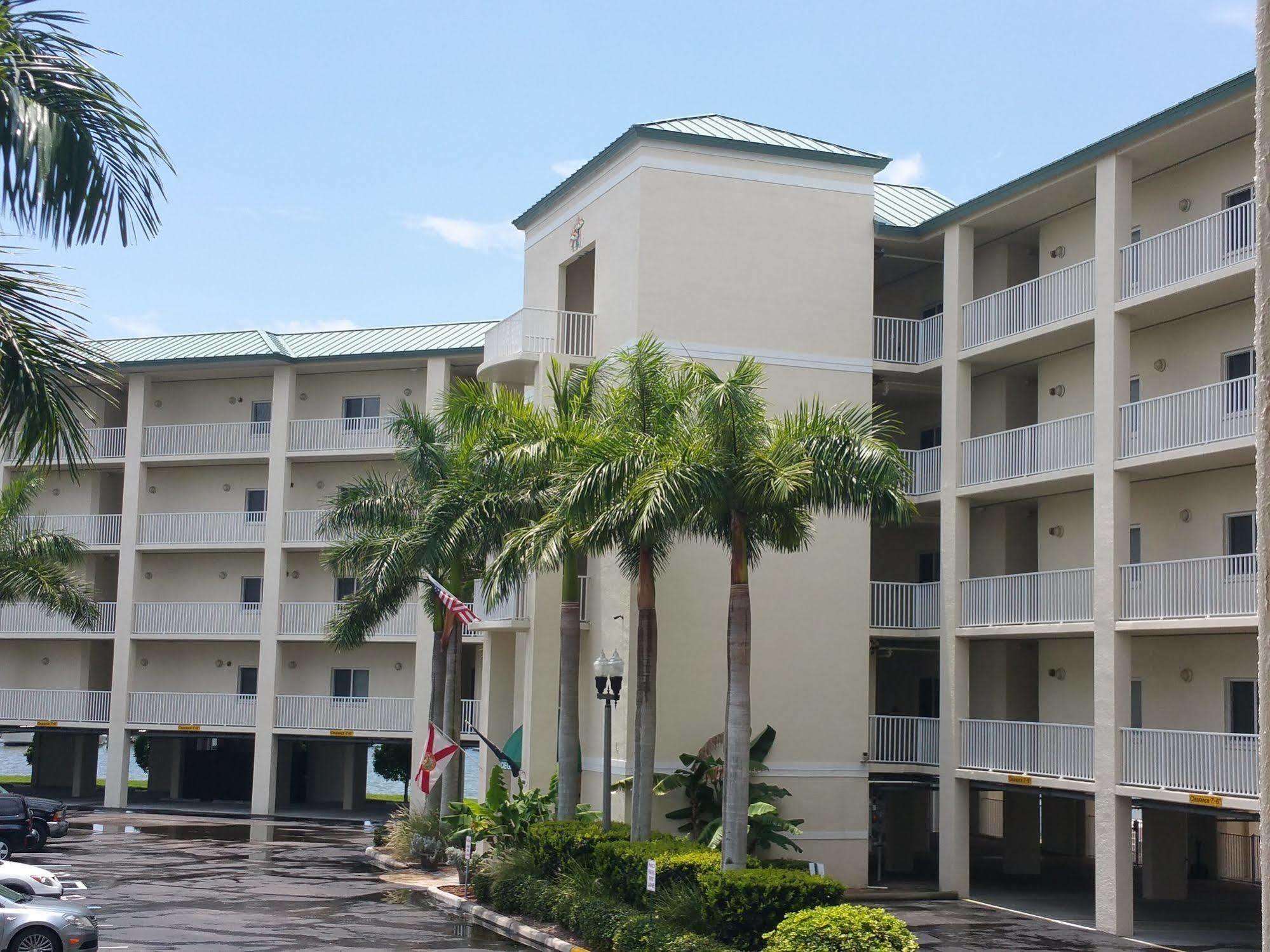 Boca Ciega Resort By Travel Resort Services Sint-Petersburg Buitenkant foto